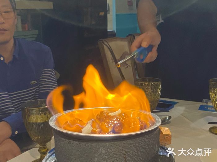 海上旧梦摩登年代主题餐厅(新淮海坊店)特色火焰牛排图片