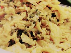 槐花炒土鸡蛋-粥六•新晋菜(柳巷店)