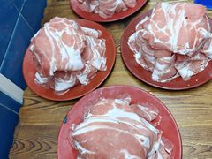 -洞庭洲·防空洞火锅·烧烤·铜锅涮肉(新百广场店)