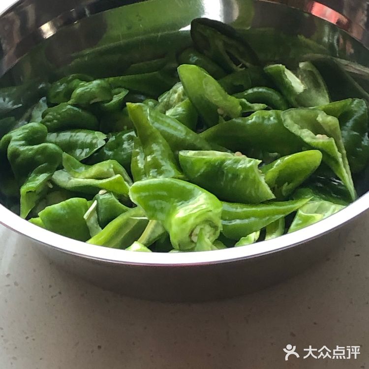 微辣清新的低卡美食，尖椒虾仁～