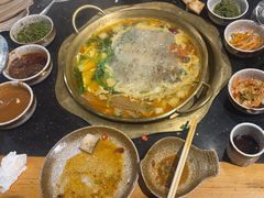 -顶顶汤火牛排火锅·经典铜锅涮肉