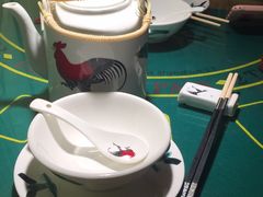 -粤港湾砂锅粥·宵夜(宝龙店)