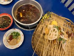 -马路边边 传媒大学店