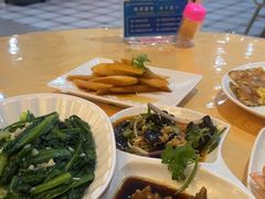 -鹏城人家海鲜酒家·23年老字号(较场尾店)
