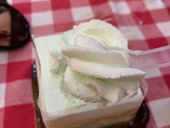 -红宝石·鲜奶小方·海派西点房(联洋店)