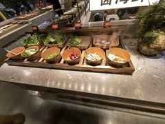 -山焱·炭火自助烤肉(周浦万达店)