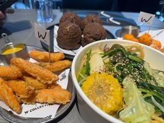 -W COLLECTIVE  DESSERT SHOP