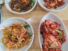小菜四种-牛信亭韩国料理·炭火烤肉(紫藤路店)