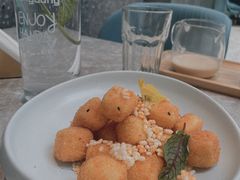 -大树餐厅(红旗街万达店)