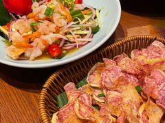 -老滇山寨•云南特色菜•地方菜•民族风情歌舞表演(金碧店)