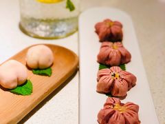 招牌桃花酥-竹外桃花·江南小酒馆(SKP·S店)