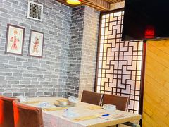 -羊家胡同·龙虾烧烤火锅(龙汇路店)