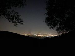 -鬼笑石后山停车场