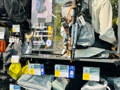 -迪卡侬(西三旗店)