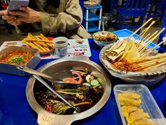 -马路边边串串香(苗栗路店)