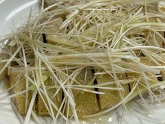 -品香菜馆(旗峰路中侨大厦店)