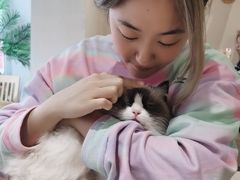 -藏猫猫咖啡主题馆(中央大道店)