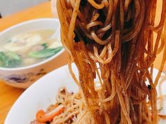 -珠宝街老左杂酱面馆