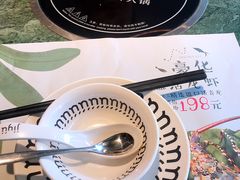 餐具摆设-集渔·泰式海鲜和牛自助(太古里晶融汇店)