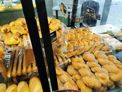 -华荣西饼屋(金禧店)