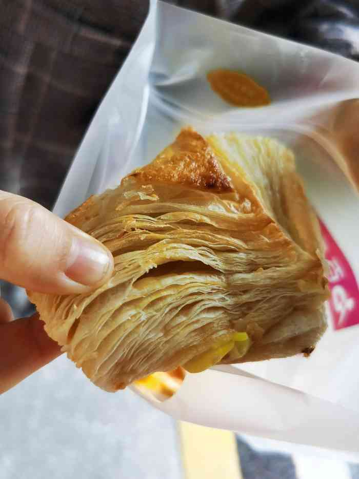 一直很喜欢百香林的榴莲酥