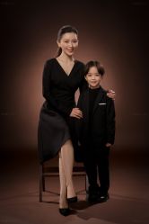 -至臻微拉婚纱摄影