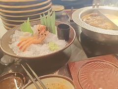 鲜嫩刺身拼盘-牛YO寿喜烧·铁板烧和牛火锅自助(市府恒隆店)