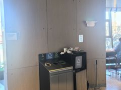 -麦当劳(展览路店)