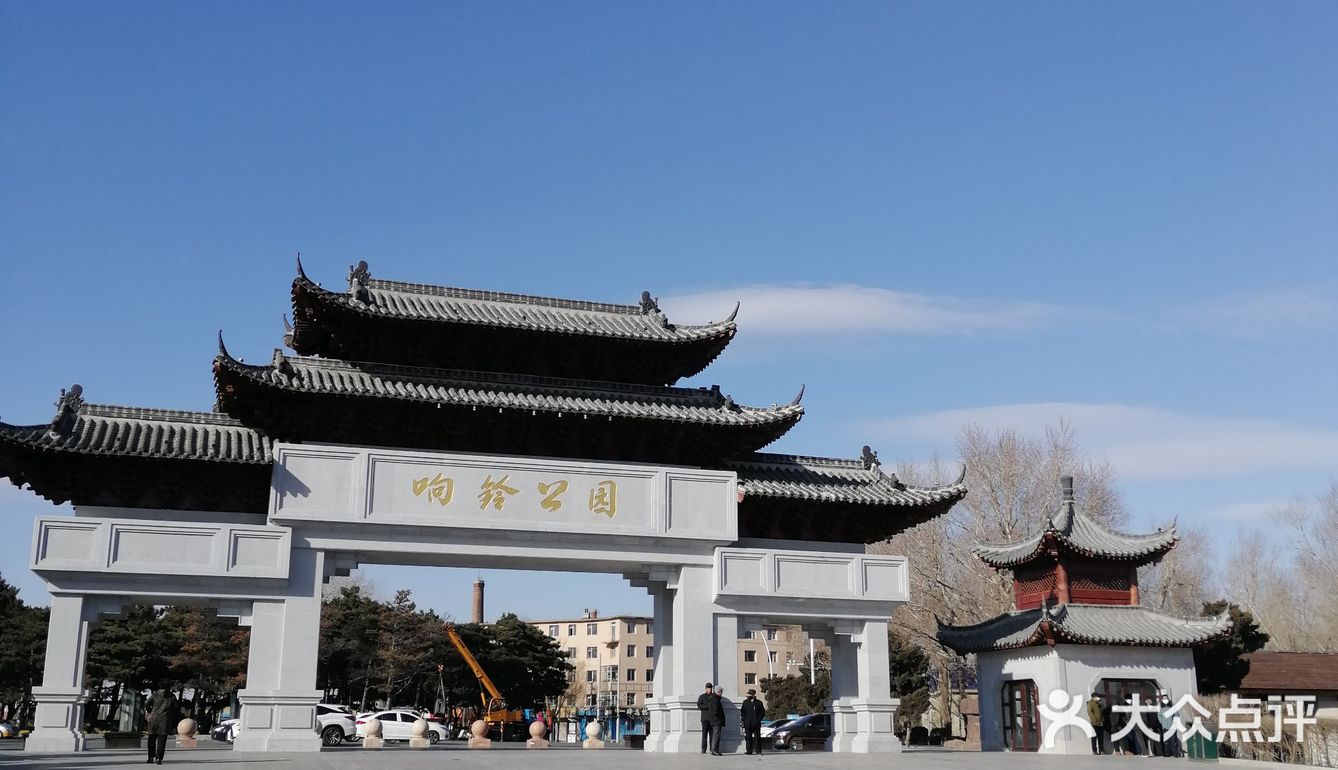 仿古式大门给人一种穿越的感觉