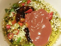 -佬土鹅肠火锅(中建大观店)