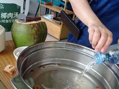 -三个椰子·现砍椰子鸡(金源CBD店)