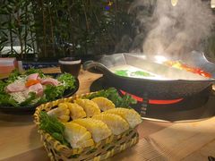 -湊湊火锅·茶憩(杭州湖滨银泰in77店)