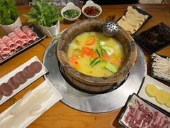 -鱼遇木桶斑鱼火锅(塔湾店)