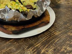 鸡蛋碰石头-69艺术餐厅(宋庄店)