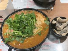 -肥汁米蘭香港米线(定西路店)