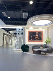 -现代经典婚纱摄影