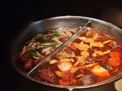 -湊湊火锅·茶憩(新中关购物中心店)