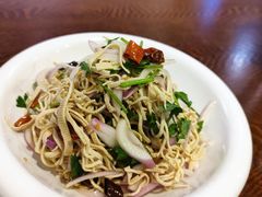 圆葱干豆腐丝-李老哈·东北菜(宋园路店)