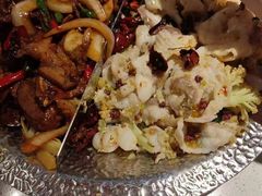 -小鱼小牛·鱼牛干锅·脆鱼火锅(世欧广场店)