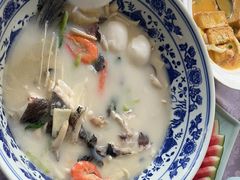 极品八宝鱼头皇-山外山菜馆(玉泉路店)