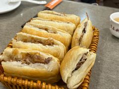 -李春秋驴肉火烧总店