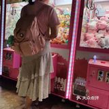 那个盆子比我朋友的脸还要大