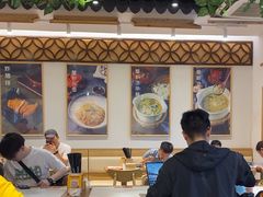 -馋三尺蟹粉小笼(人民广场店)