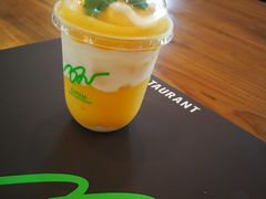 -Chom Cafe and Restaurant