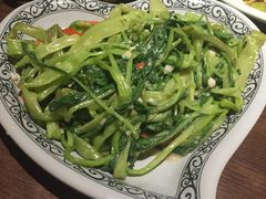 -大头虾越式风味餐厅(光明广场店)