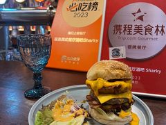 -鲨鱼美式餐厅酒吧Sharky