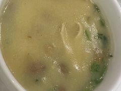 老济南甜沫-鹊华居·地道鲁菜·海鲜·融合味(大明湖店)