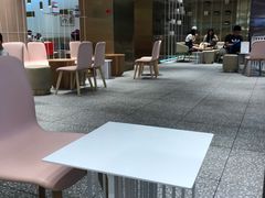 大堂-奈雪的茶(湖滨银泰in77C区PRO店)