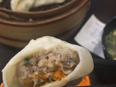 蟹黄小笼-大龙汤包