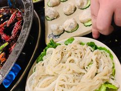 鲜千层肚-茅草房·河畔园林火锅